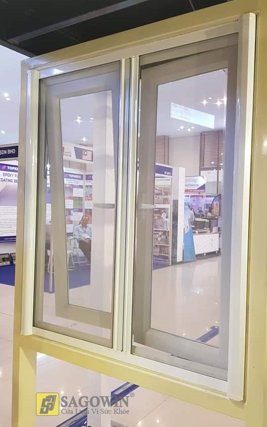Cửa lưới cuốn ngang hai cánh chống bung mép