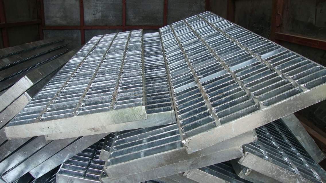 Tấm grating mạ kẽm thép