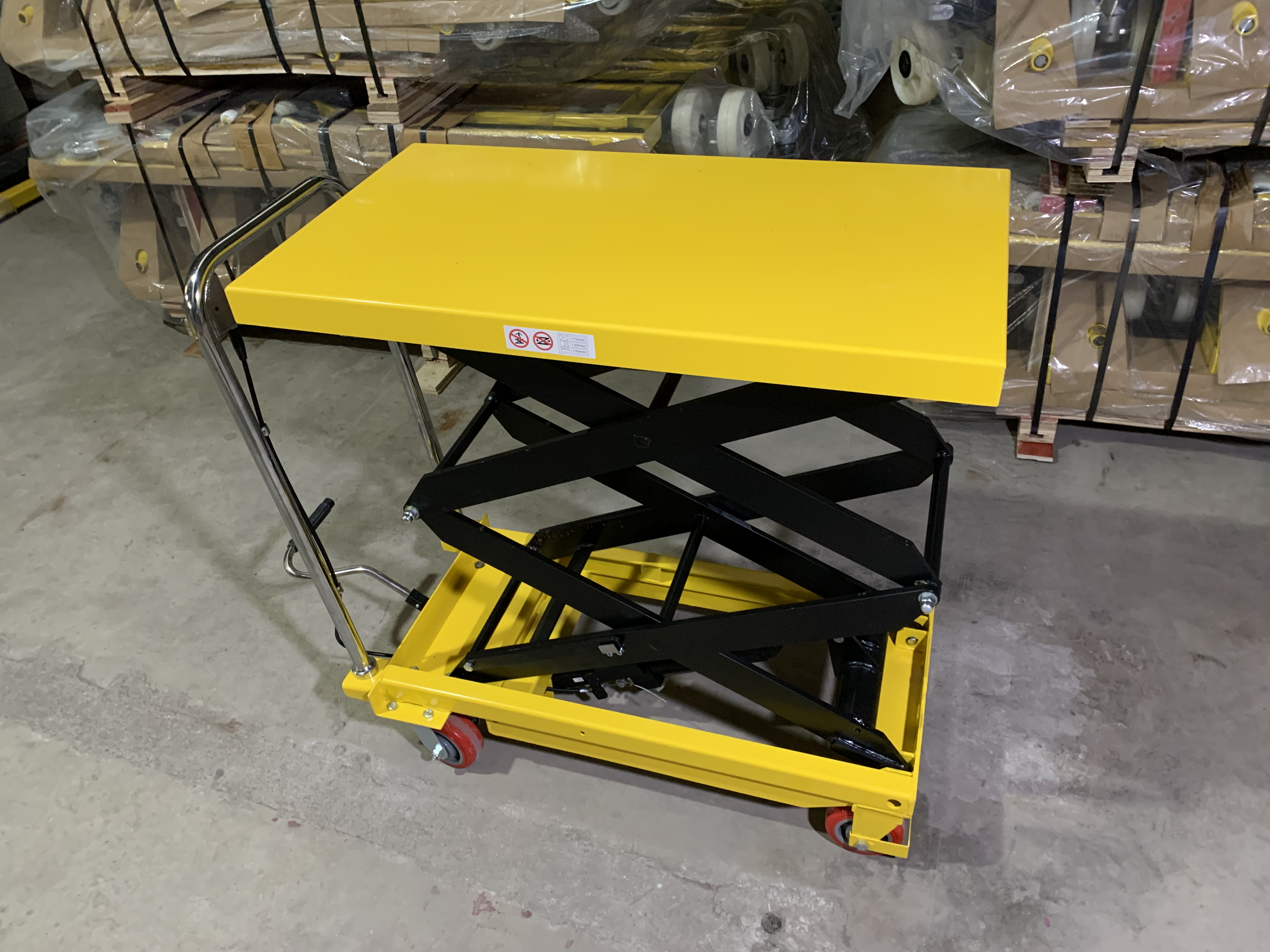 Xe nâng mặt bàn 350 kg