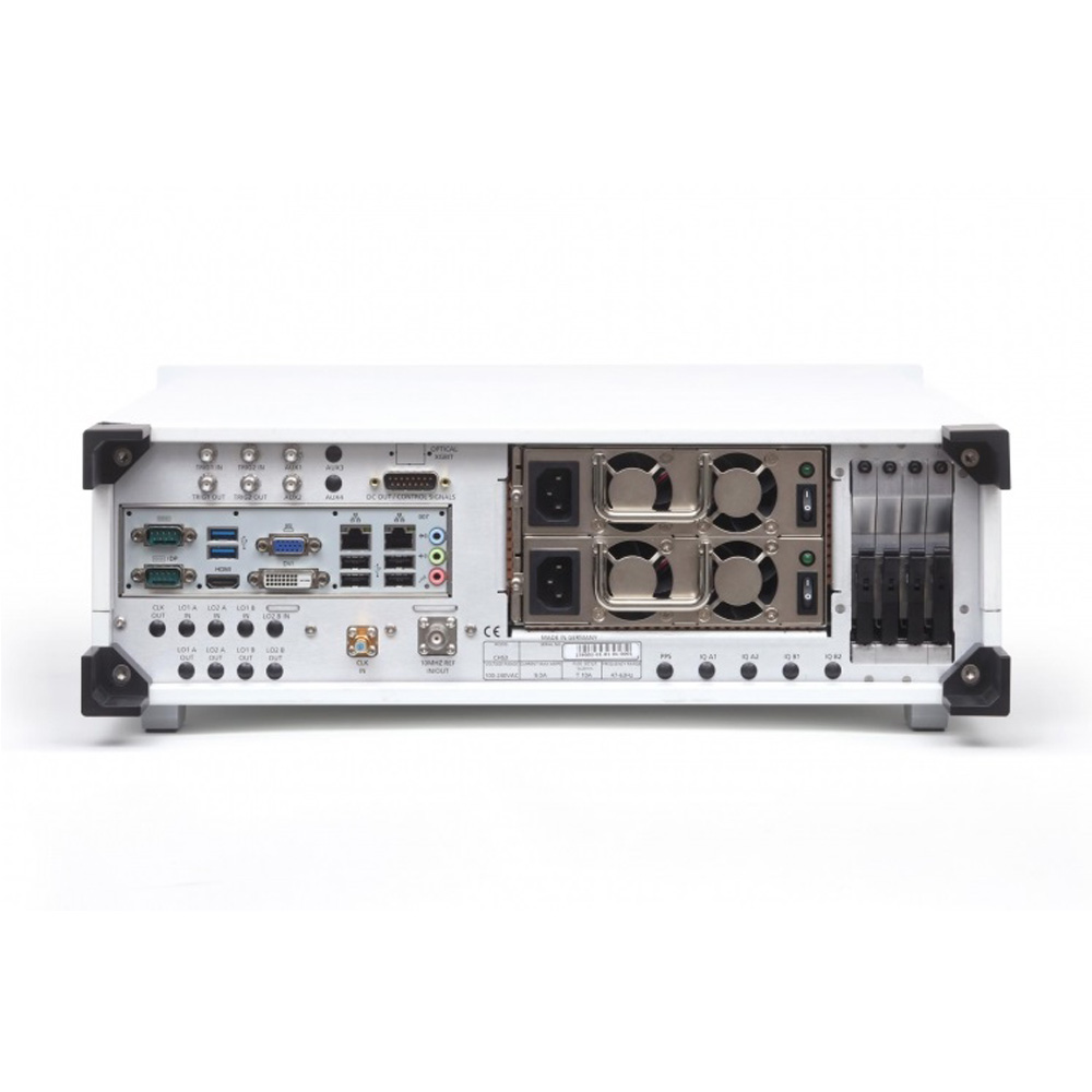 Máy phát tín hiệu đa kênh hiệu năng cao IZT Signal Generator S1000 / S1010 chính hãng bởi Pacotech