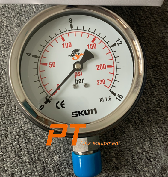 Đồng hồ đo áp suất Skon chân inox mặt 100mm