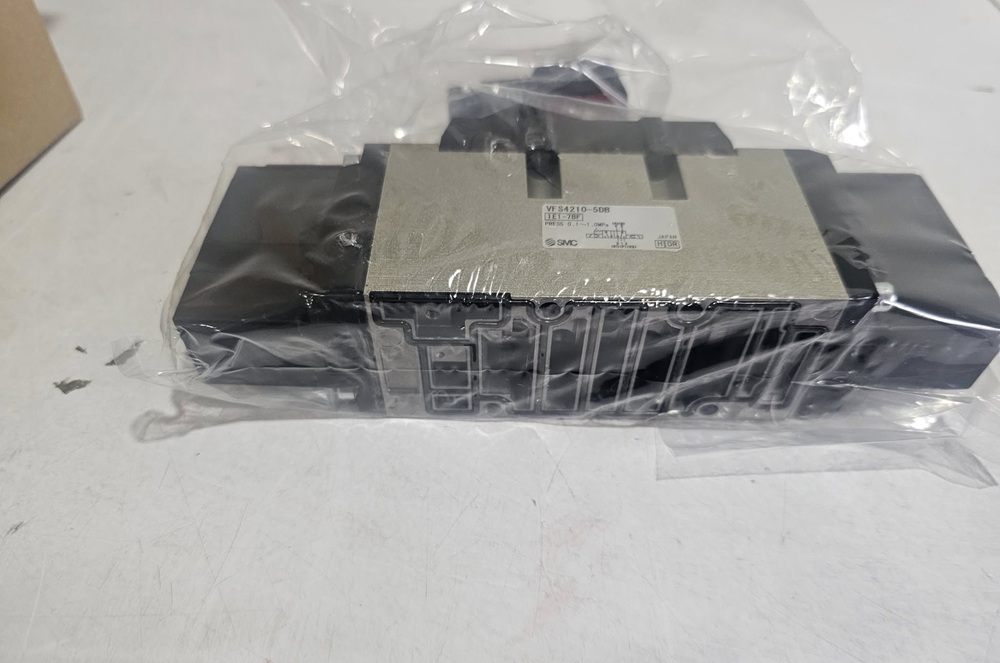 Van điện từ khí nén SMC VFs4210-5DB