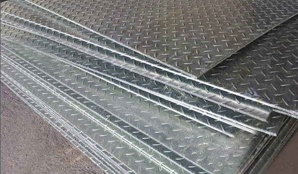 Thép tấm nhám 2mm