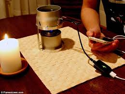 Chế tạo thành công thiết bị Candle Charger sạc điện thoại