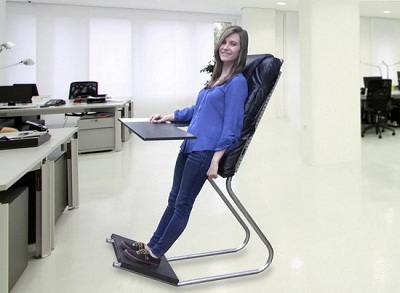 Leanchair - Chiếc ghế độc đáo giúp đứng làm việc
