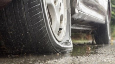 Lốp xe tự phục hồi