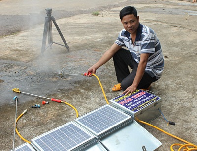 Máy phun năng lượng mặt trời