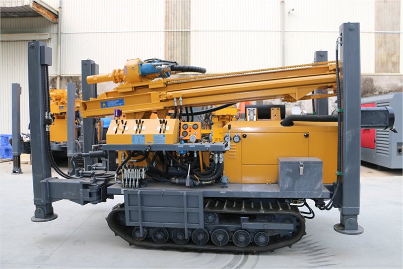 Máy khoan giếng FYX 200