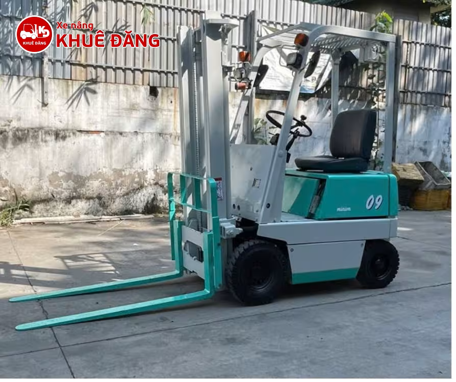 Xe nâng điện ngồi lái 900kg Komatsu FB09-3