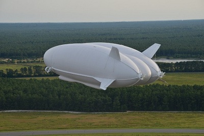 Chiếc máy bay khổng lồ Airlander 10 thực hiện thành công chuyến bay thử