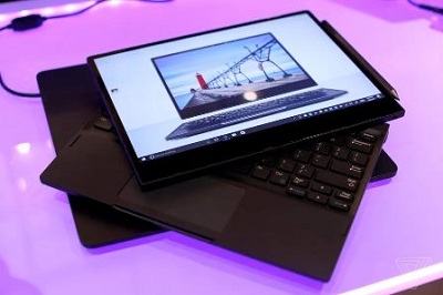 Laptop sạc không dây đầu tiên thế giới
