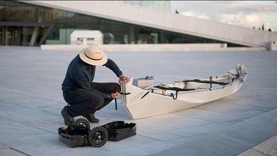 Onak - Xuồng di động cùng tên có khả năng gấp gọn thành vali