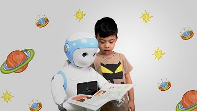 Robot iPal - Robot giữ trẻ