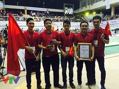 Việt Nam đăng quang Robocon Châu Á - Thái Bình Dương 2015